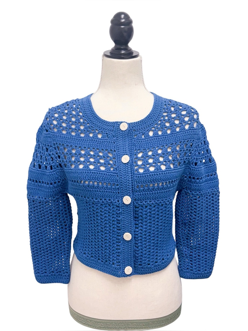 Amour Vert Blue Crochet Open Knit 3/4 Sleeve Cropped Cardigan Sweater Small